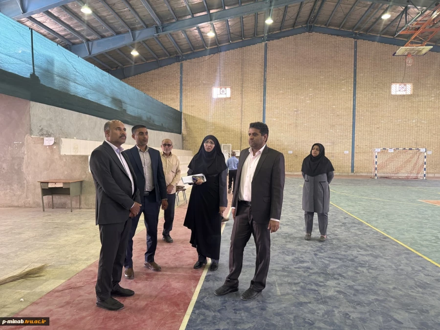  بازدید نماینده محترم مجلس از آموزشکده ملی مهارت میناب 8