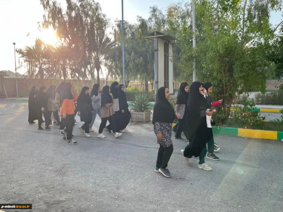 اجرای برنامه ورزش صبحگاهی به مناسبت گرامیداشت هفته تربیت بدنی و ورزش 6