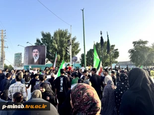 برگزاری مراسم علم گردانی در اربعین رهبر شهید و شهدای دانش آموز مدرسه شجره طیبه میناب 3